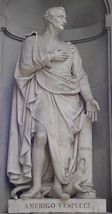 statue of Amerigo Vespucci