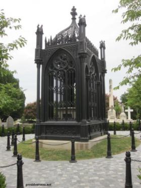 grave of James Monroe