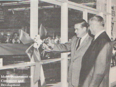 opening a store in Boise, 1958